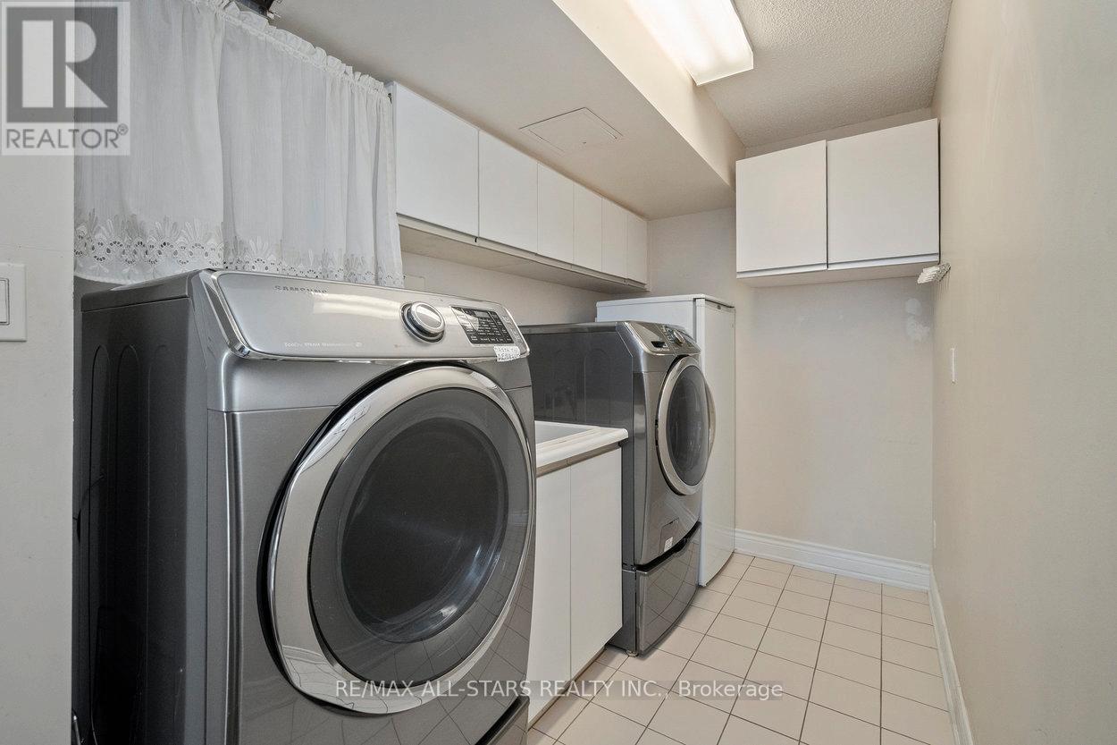 Photo 35 of 404 610 Bullock Drive, Markham ON