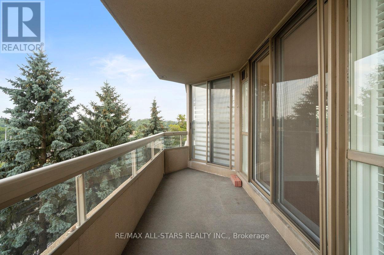 Photo 36 of 404 610 Bullock Drive, Markham ON