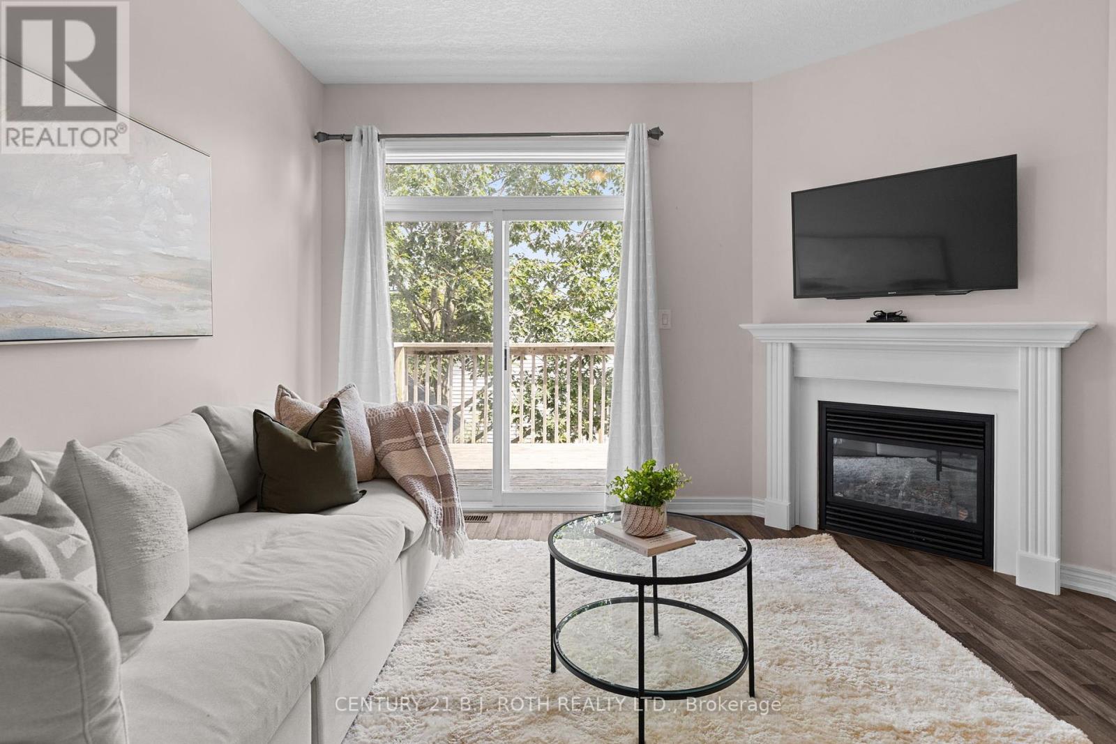 Photo 10 of 8 Canterbury Circle, Orillia ON