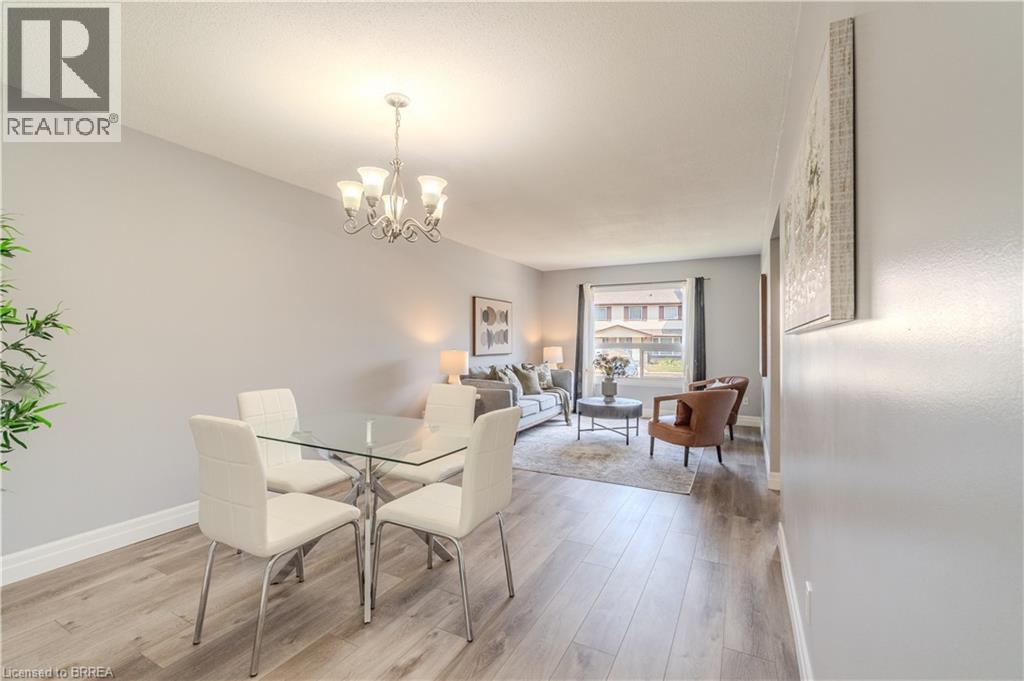 Photo 12 of 15 Centennial Drive Unit D, Brantford ON