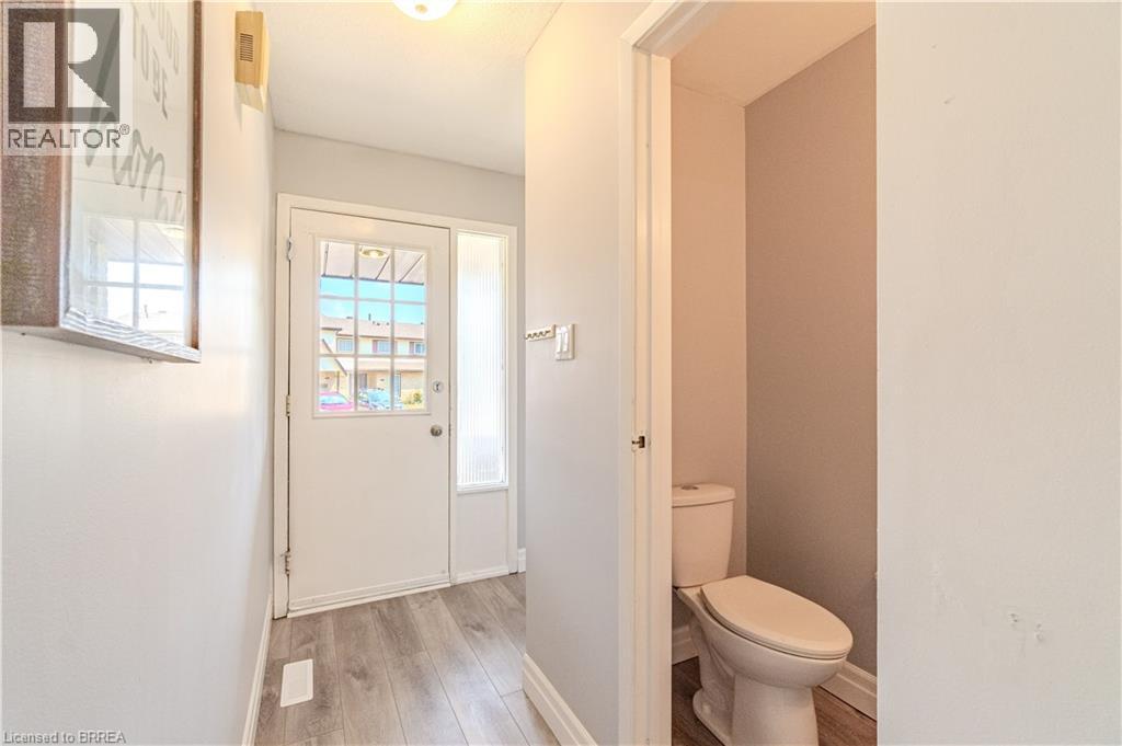 Photo 15 of 15 Centennial Drive Unit D, Brantford ON