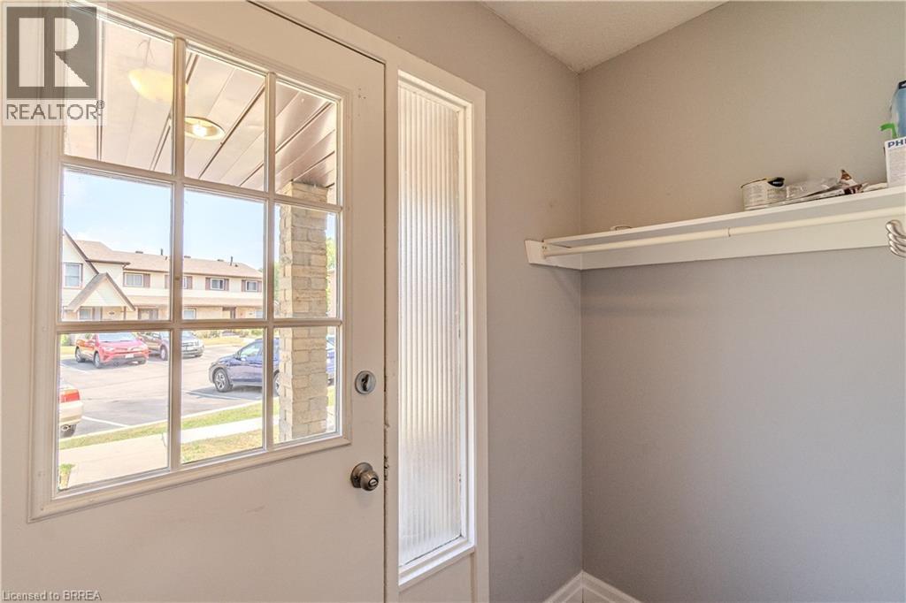 Photo 18 of 15 Centennial Drive Unit D, Brantford ON