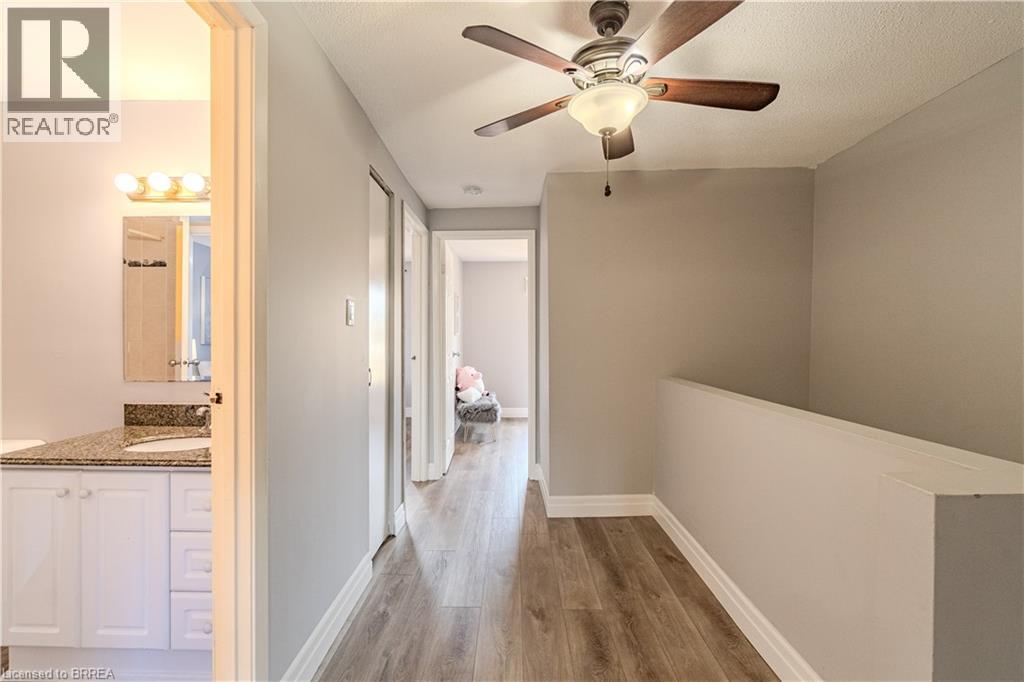 Photo 19 of 15 Centennial Drive Unit D, Brantford ON