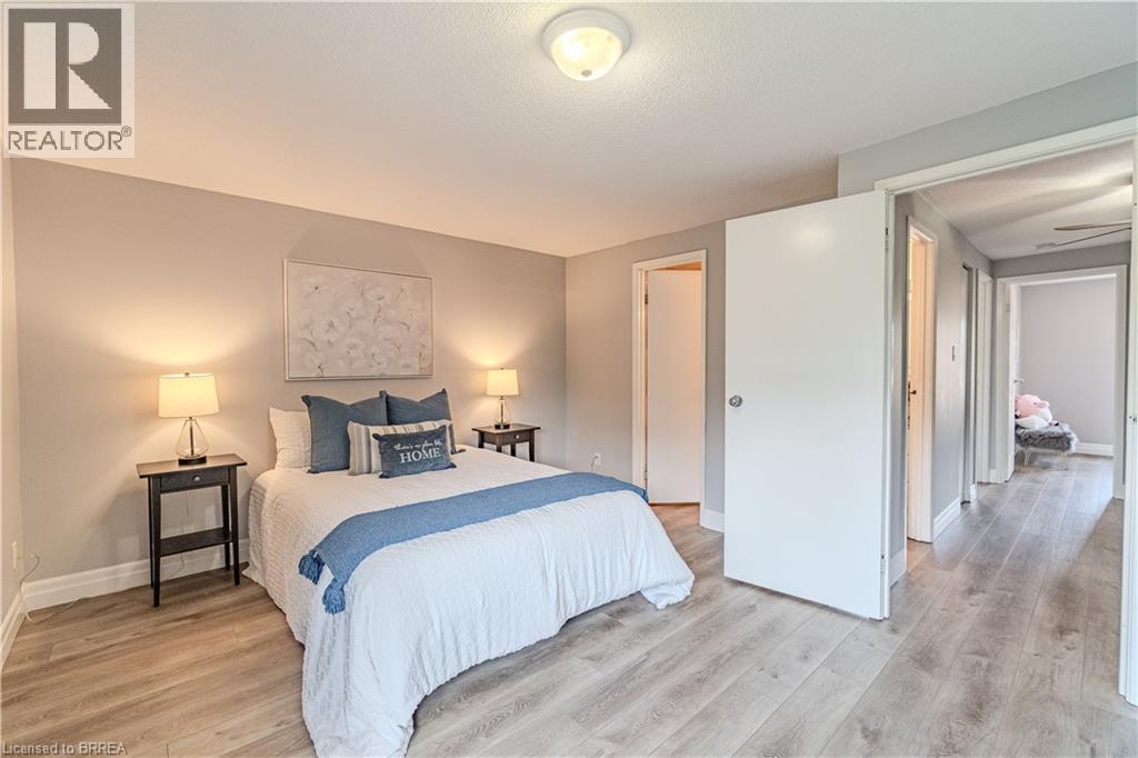 Photo 23 of 15 Centennial Drive Unit D, Brantford ON
