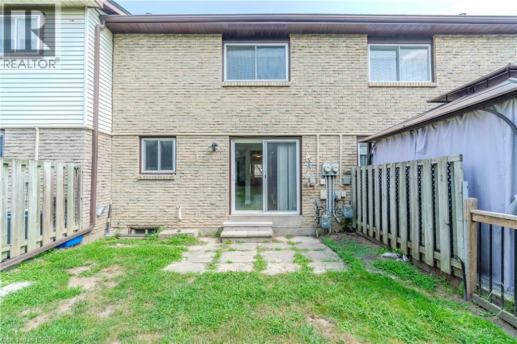 Photo 31 of 15 Centennial Drive Unit D, Brantford ON