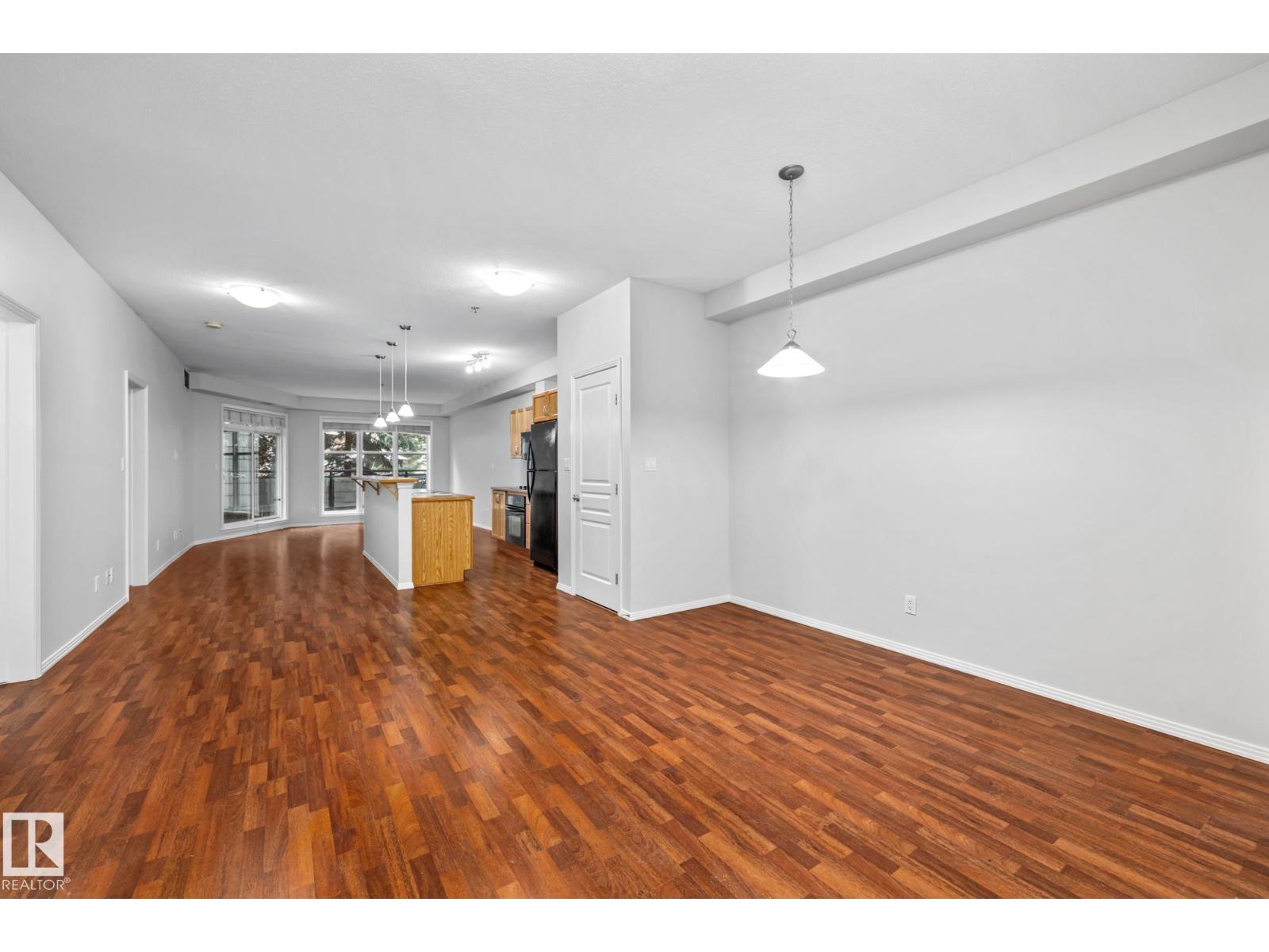 Photo 2 of 127 4831 104 A St Nw, Edmonton AB