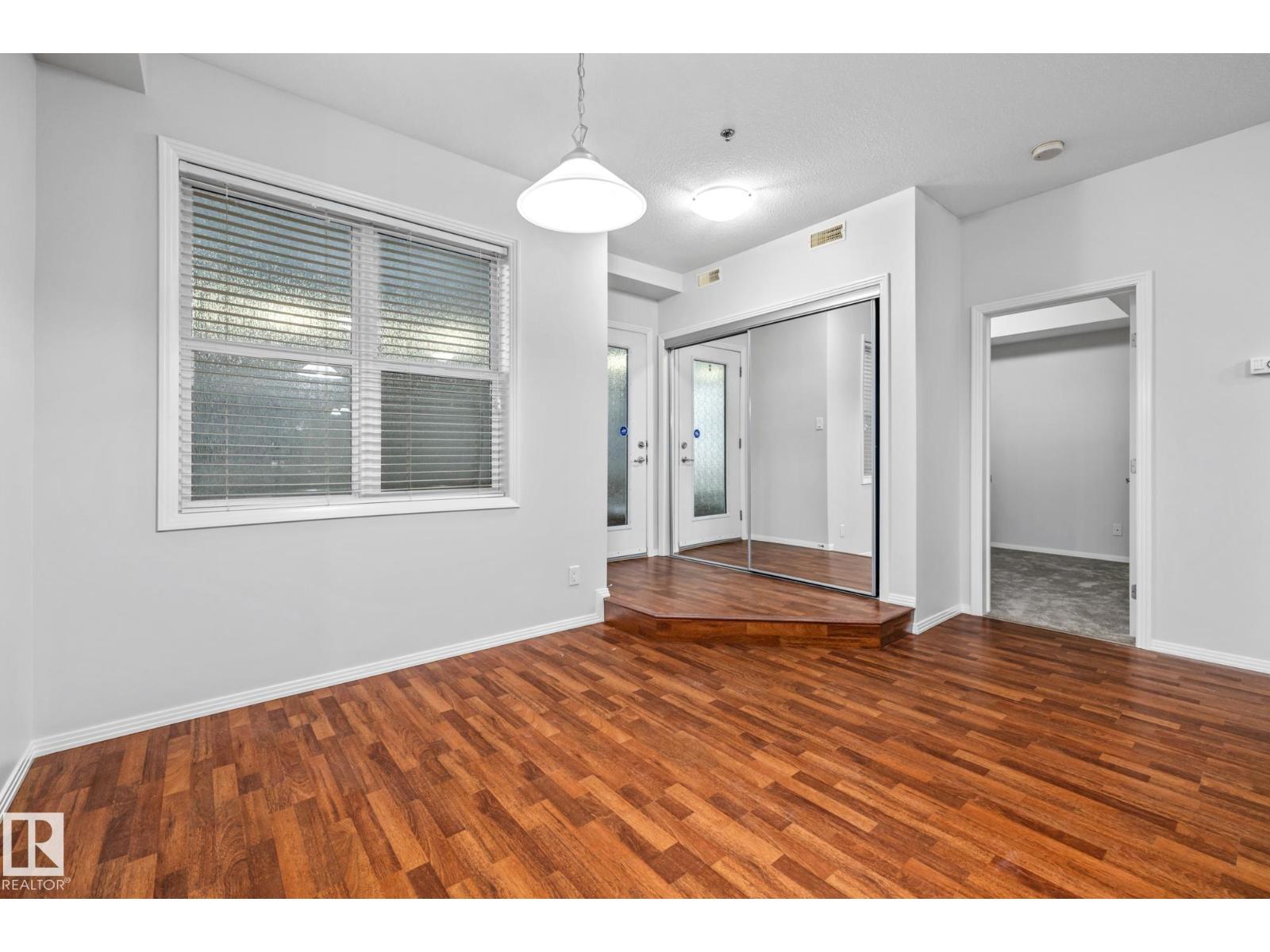Photo 5 of 127 4831 104 A St Nw, Edmonton AB