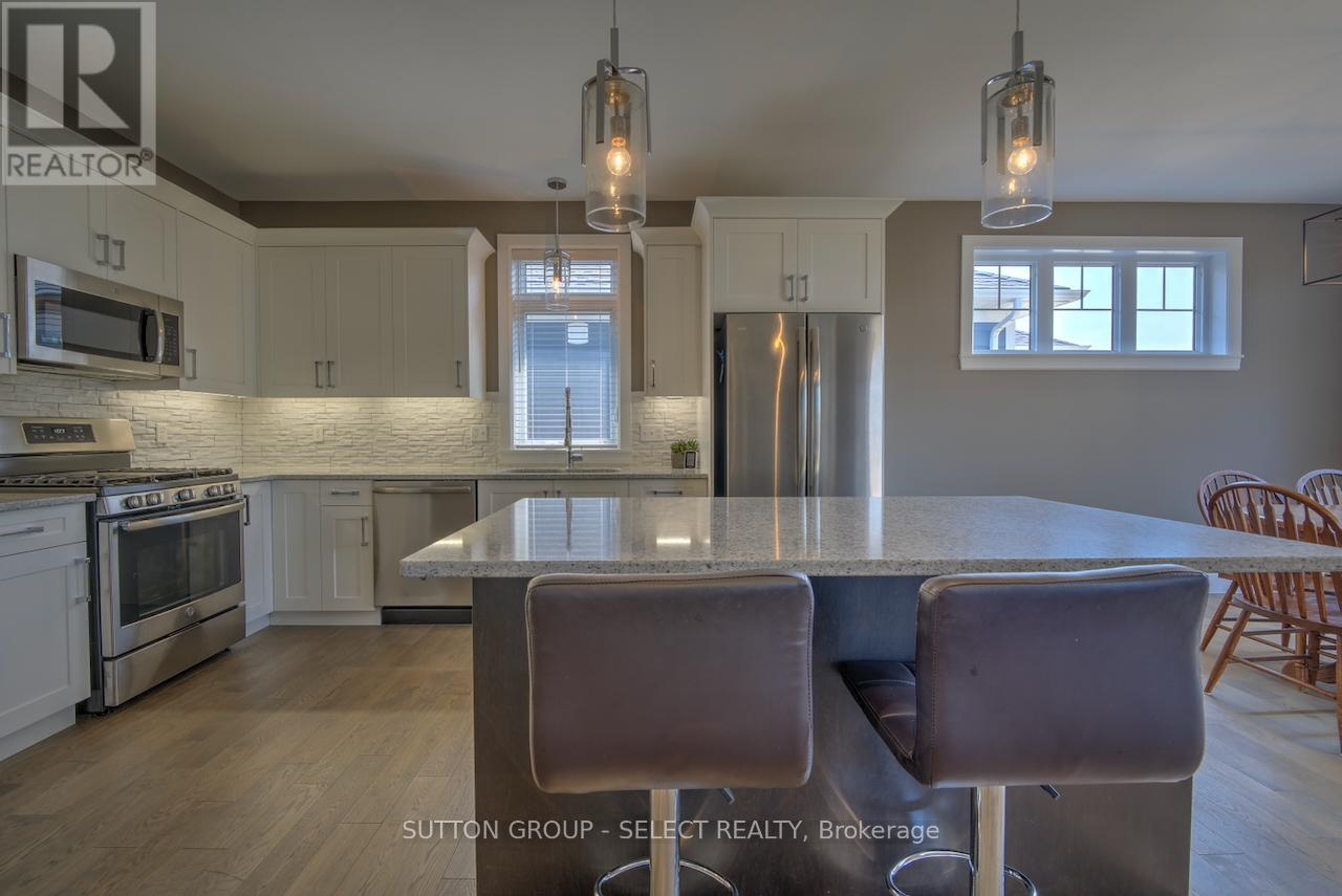 Photo 30 of 58 Deerfield Road, Lambton Shores ON