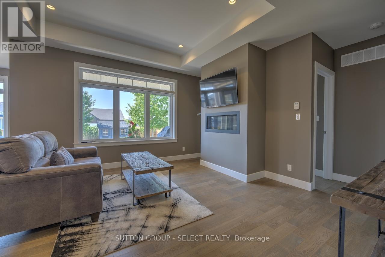Photo 31 of 58 Deerfield Road, Lambton Shores ON