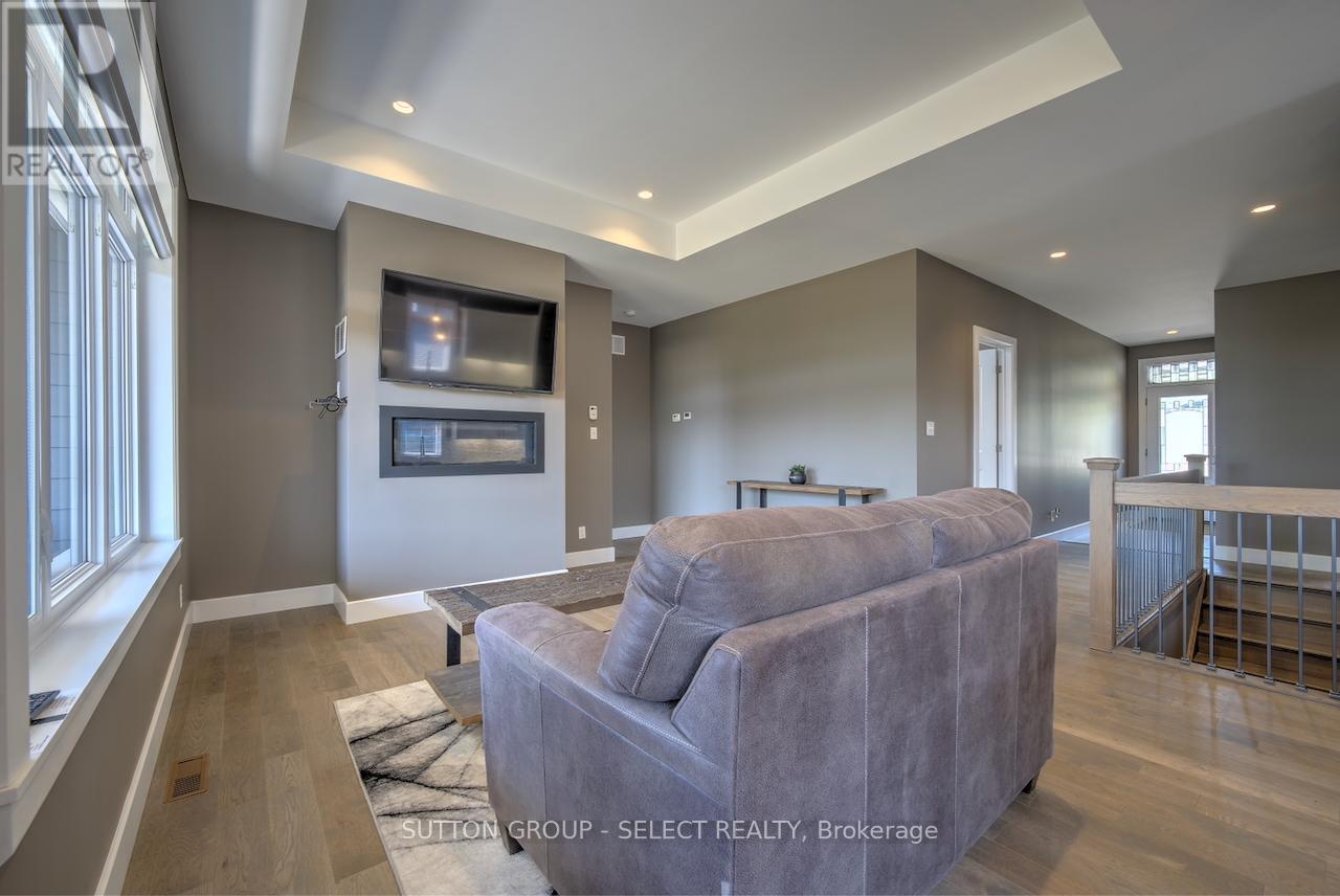 Photo 35 of 58 Deerfield Road, Lambton Shores ON