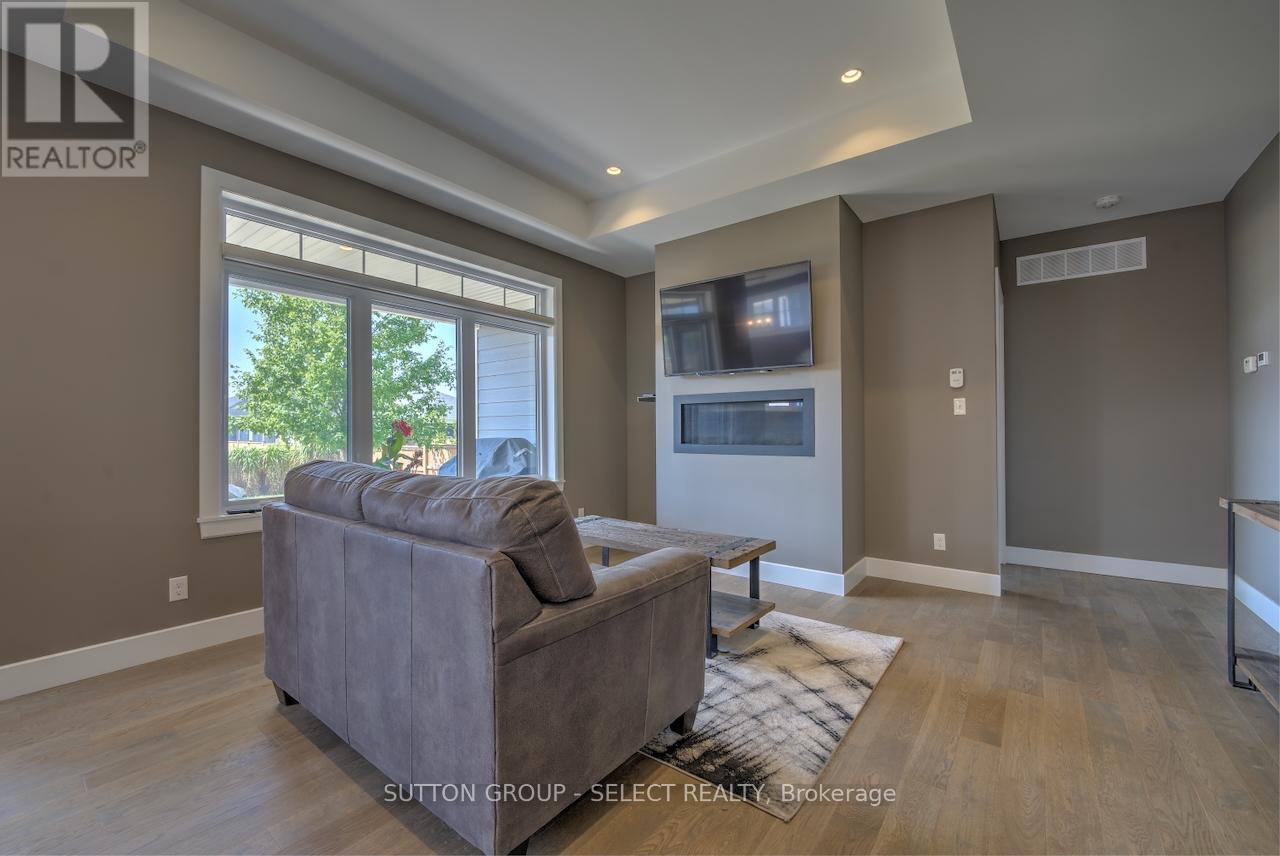 Photo 37 of 58 Deerfield Road, Lambton Shores ON