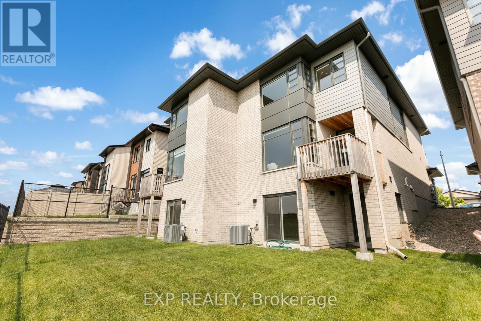 Photo 45 of 244 Shuttleworth Drive, Ottawa ON
