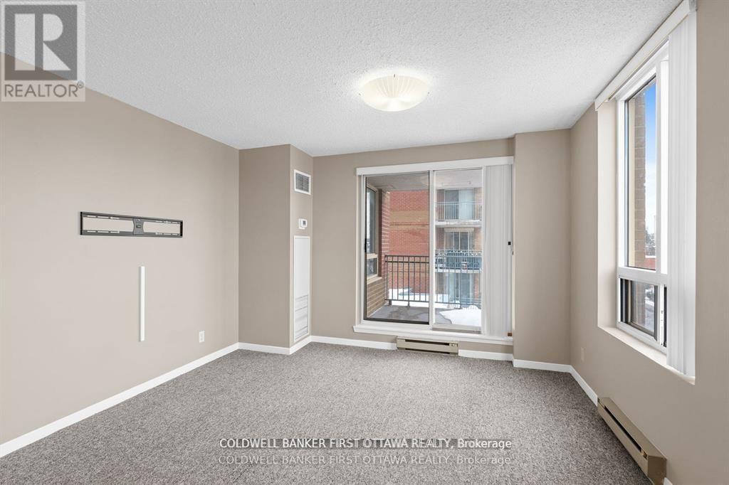 Photo 31 of 410 35 Holland Avenue, Ottawa ON