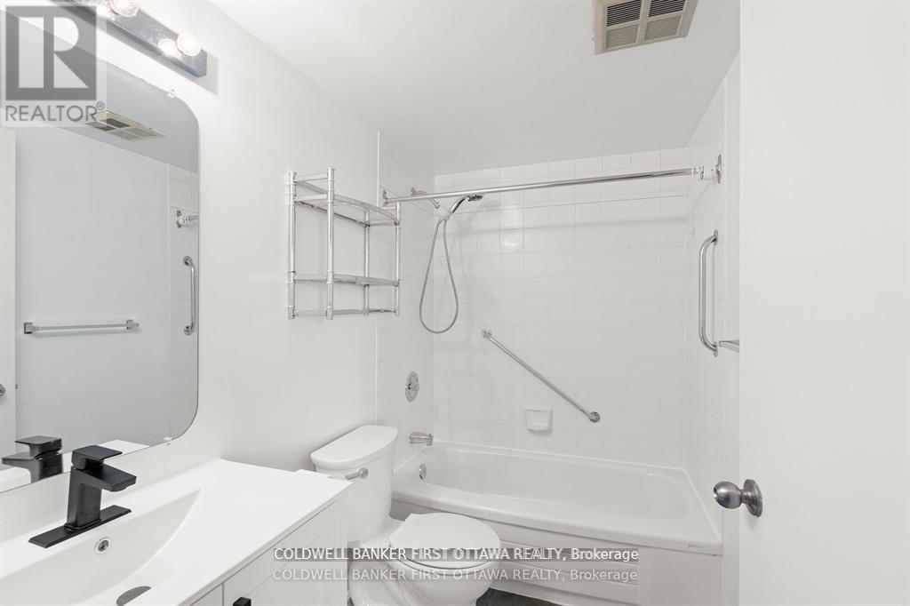 Photo 34 of 410 35 Holland Avenue, Ottawa ON