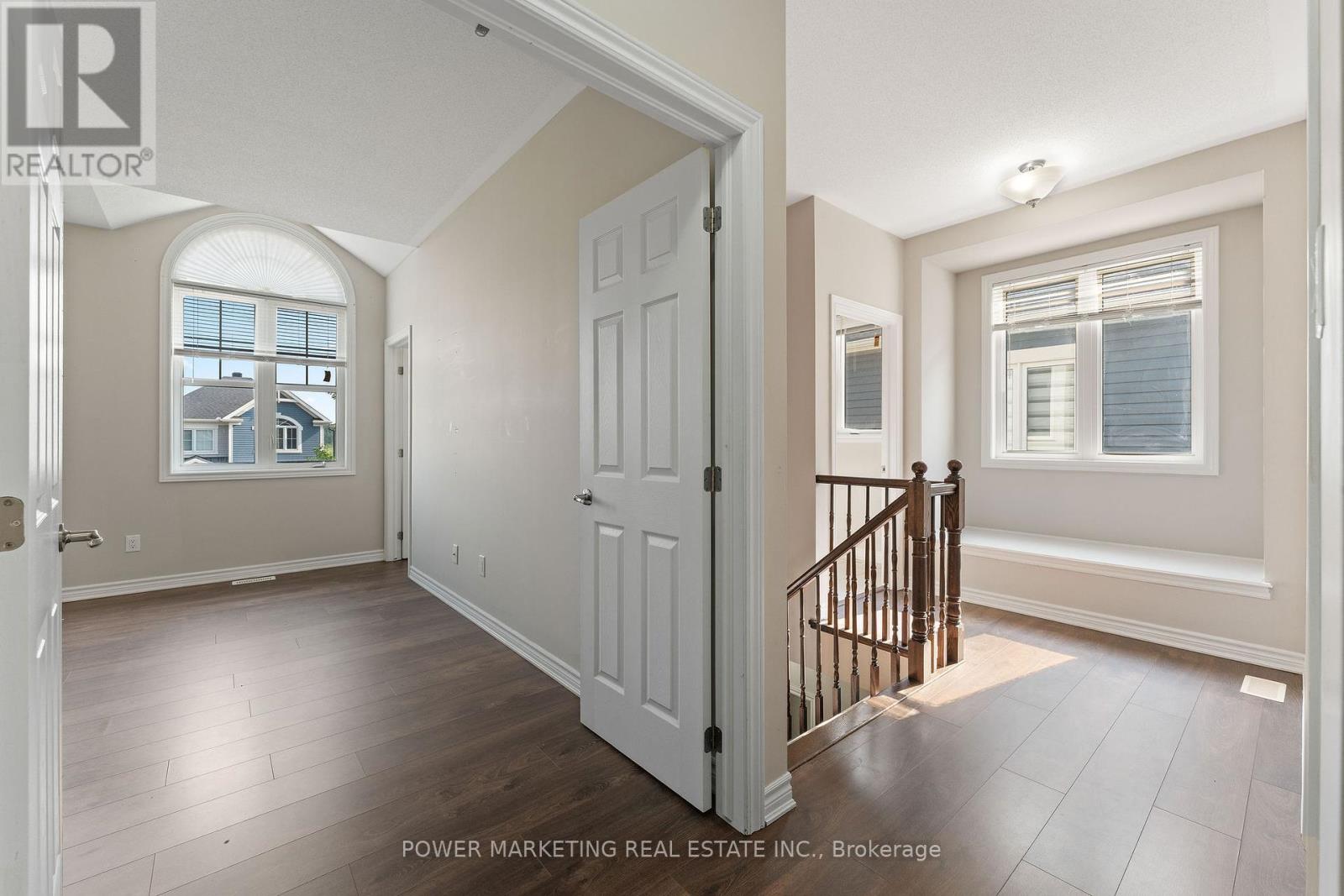 Photo 33 of 326 Sweetclover Way, Ottawa ON