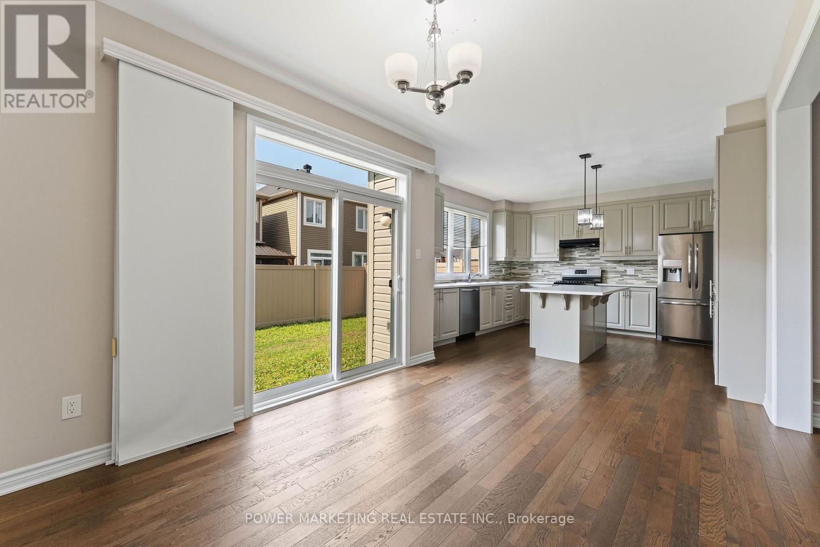 Photo 35 of 326 Sweetclover Way, Ottawa ON