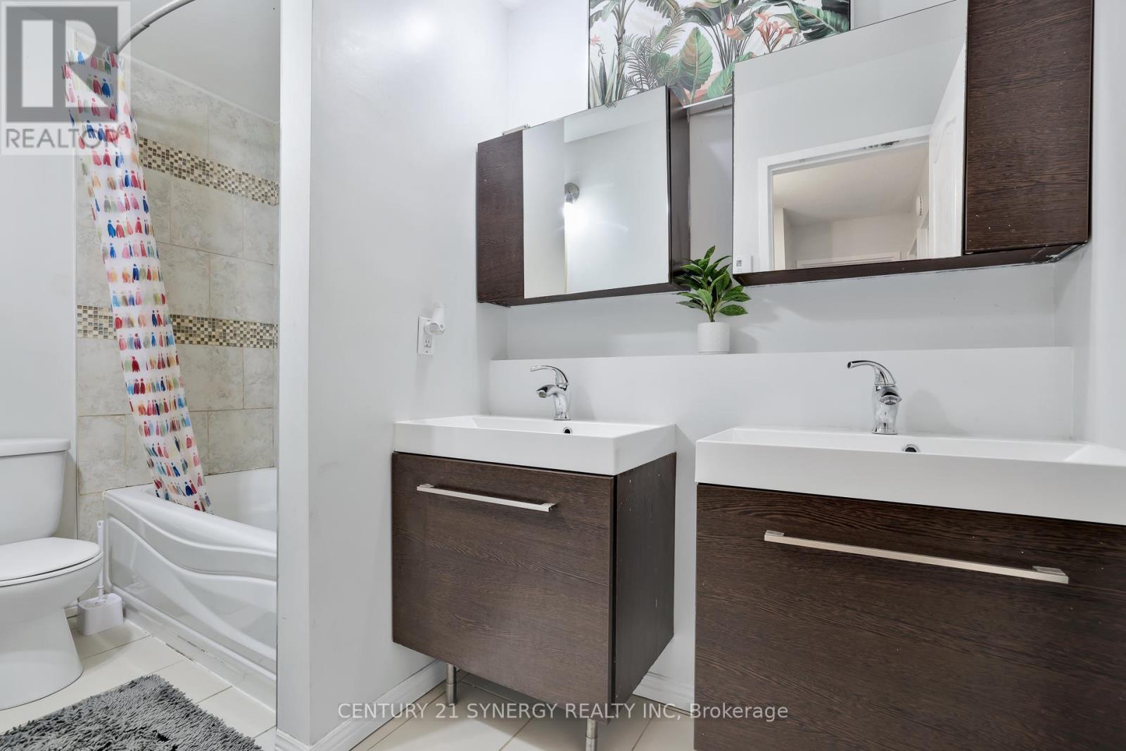 Photo 14 of 17 3415 Uplands Drive, Ottawa ON