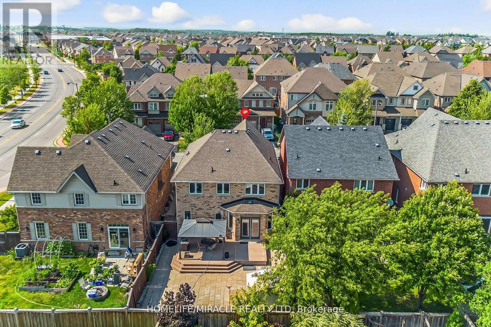 Photo 39 of 3 Losino Street, Caledon ON