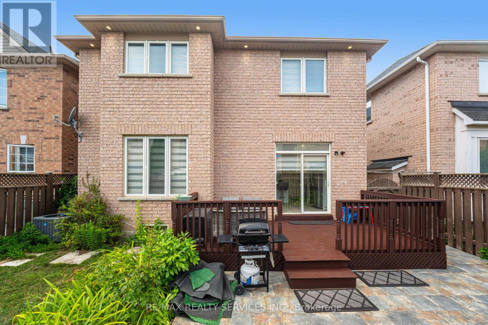 Photo 50 of 27 Hardgate Crescent, Brampton ON