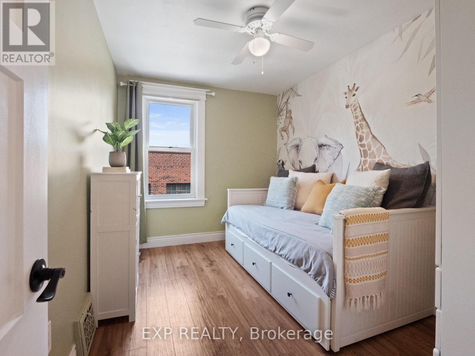 Photo 17 of 4 Wiley Street, St Catharines ON