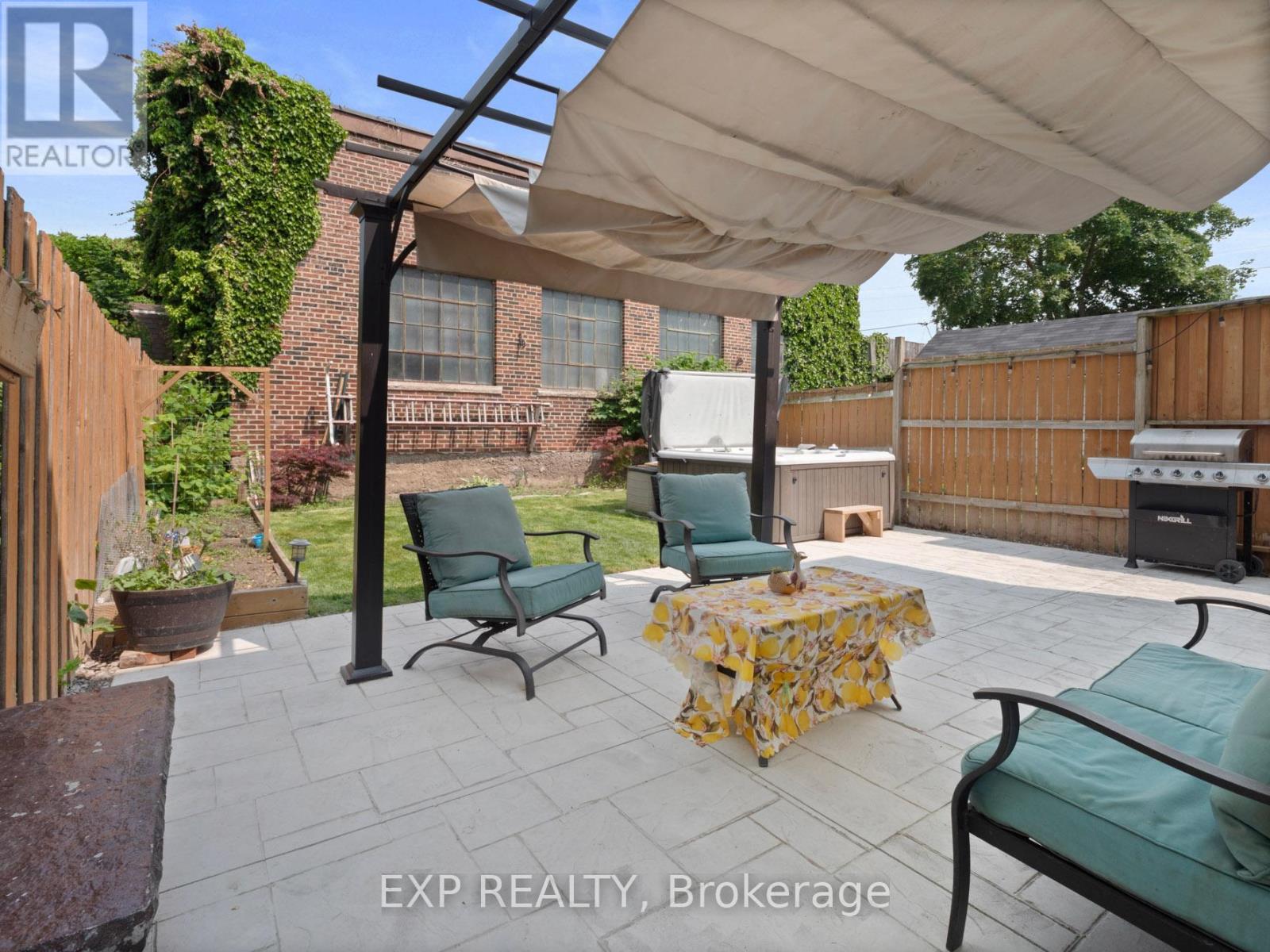 Photo 23 of 4 Wiley Street, St Catharines ON