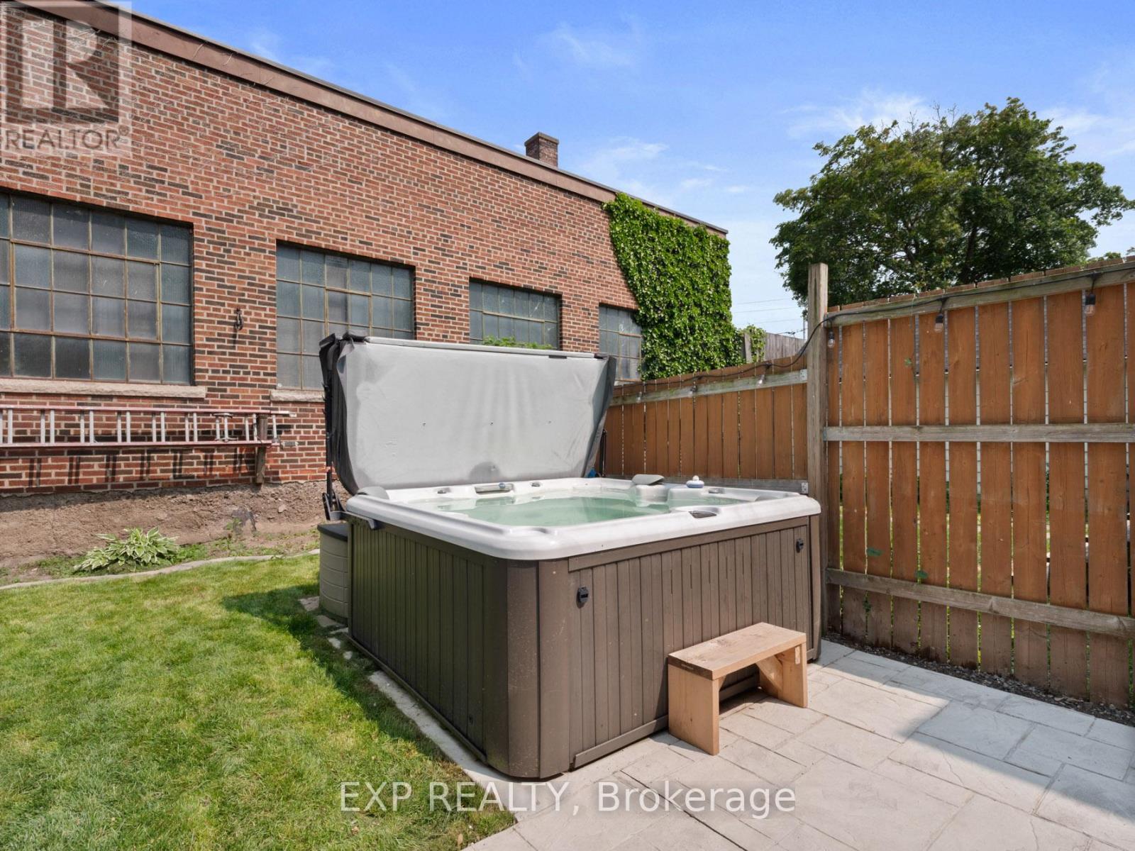 Photo 26 of 4 Wiley Street, St Catharines ON