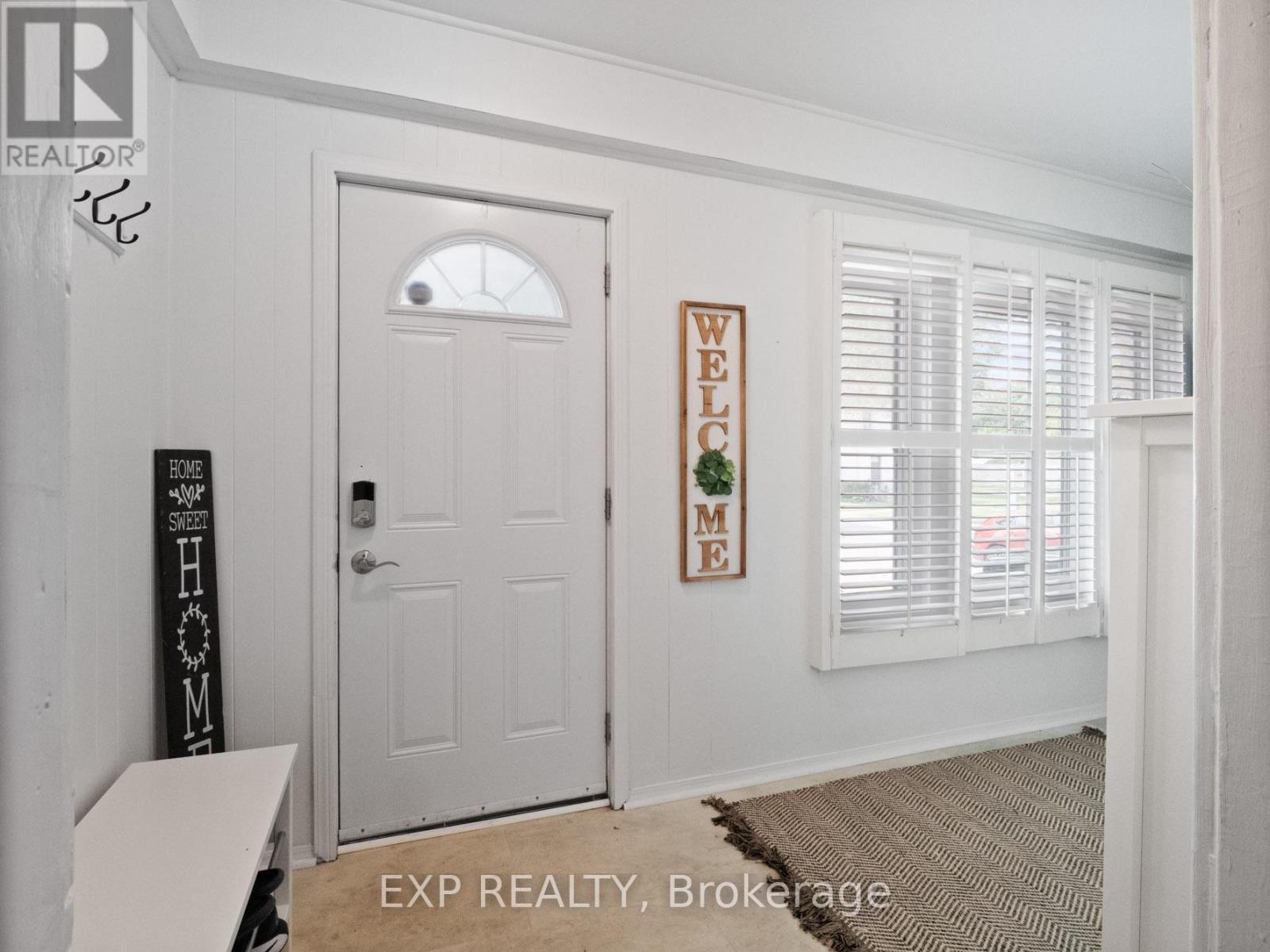 Photo 3 of 4 Wiley Street, St Catharines ON