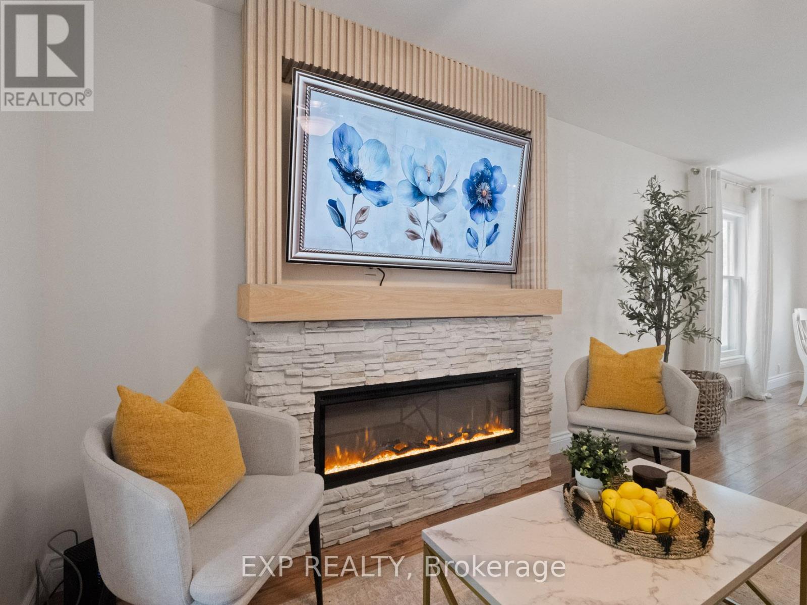 Photo 7 of 4 Wiley Street, St Catharines ON