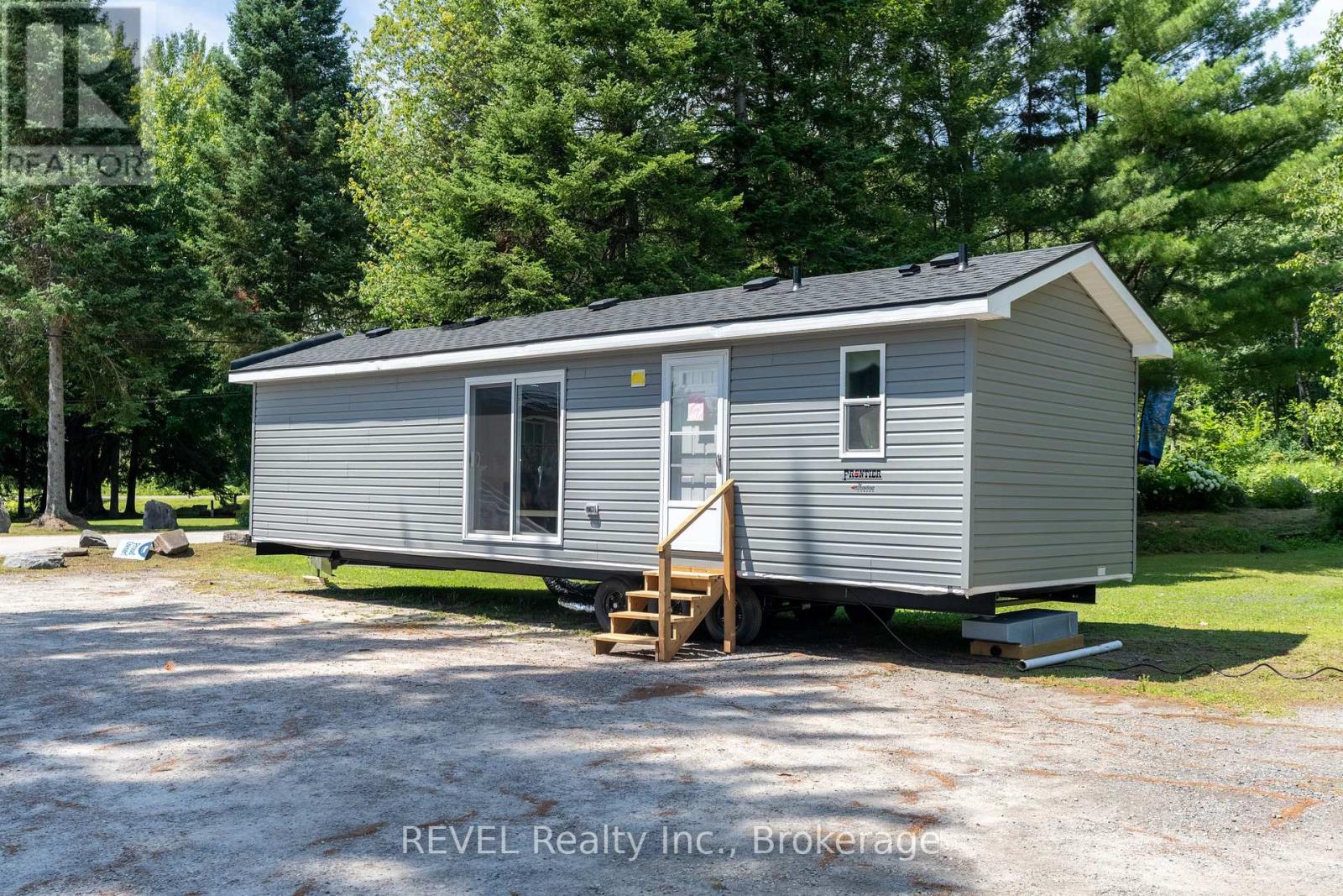 Photo 14 of B 56 85 Hutchinson Beach Road, Huntsville ON