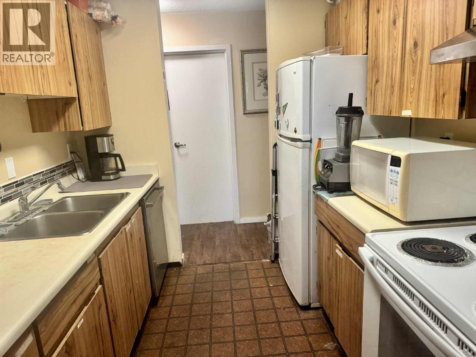 Photo 13 of 114 7411 Minoru Boulevard, Richmond BC