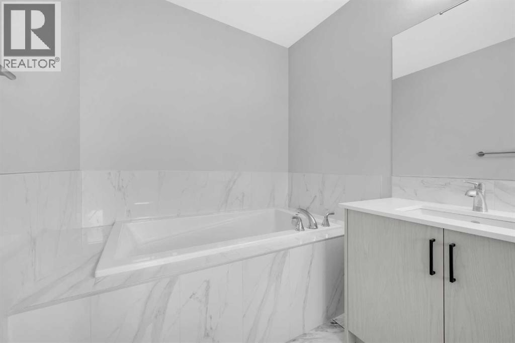 Single Family House for Sale in  Silver Spruce Grove SW Silverado Calgary 