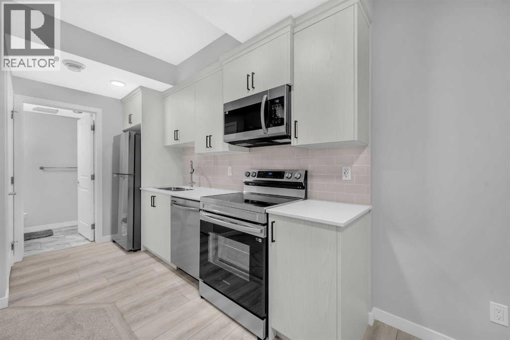 Single Family House for Sale in  Silver Spruce Grove SW Silverado Calgary 