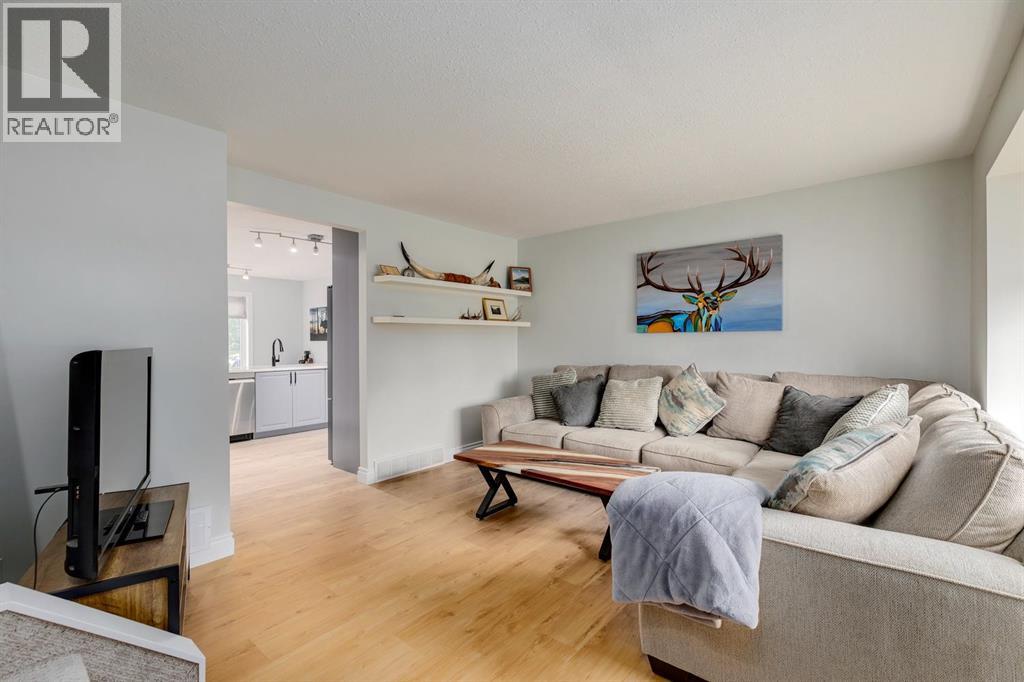 Single Family House for Sale in  Killarney Glen Court SW Killarney/Glengarry Calgary 