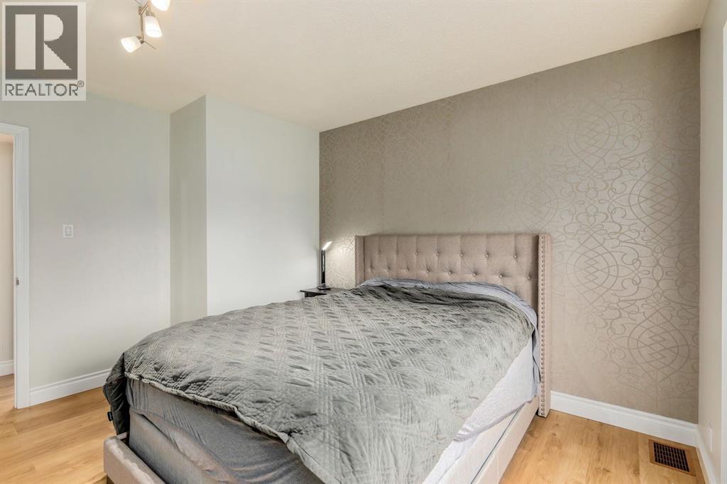 Single Family House for Sale in  Killarney Glen Court SW Killarney/Glengarry Calgary 