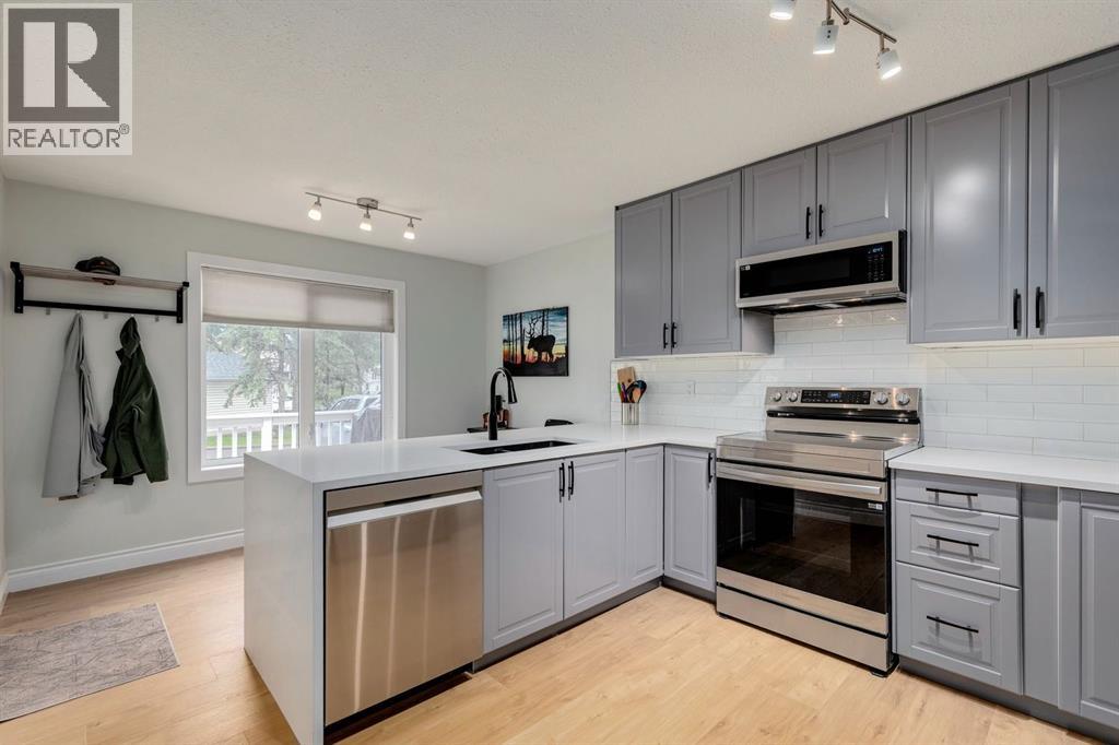 Single Family House for Sale in  Killarney Glen Court SW Killarney/Glengarry Calgary 