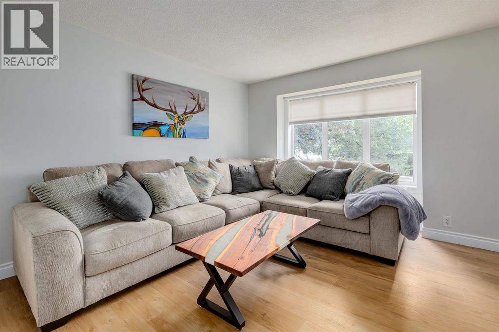 Single Family House for Sale in  Killarney Glen Court SW Killarney/Glengarry Calgary 