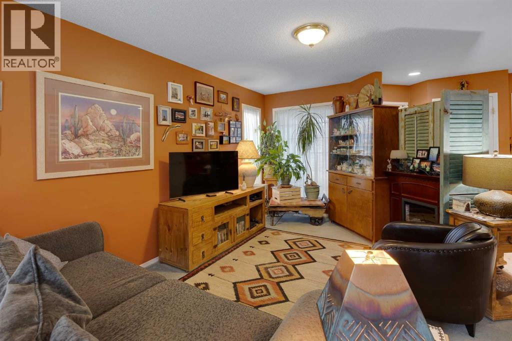 Photo 6 of 234 Quigley Drive, Cochrane AB
