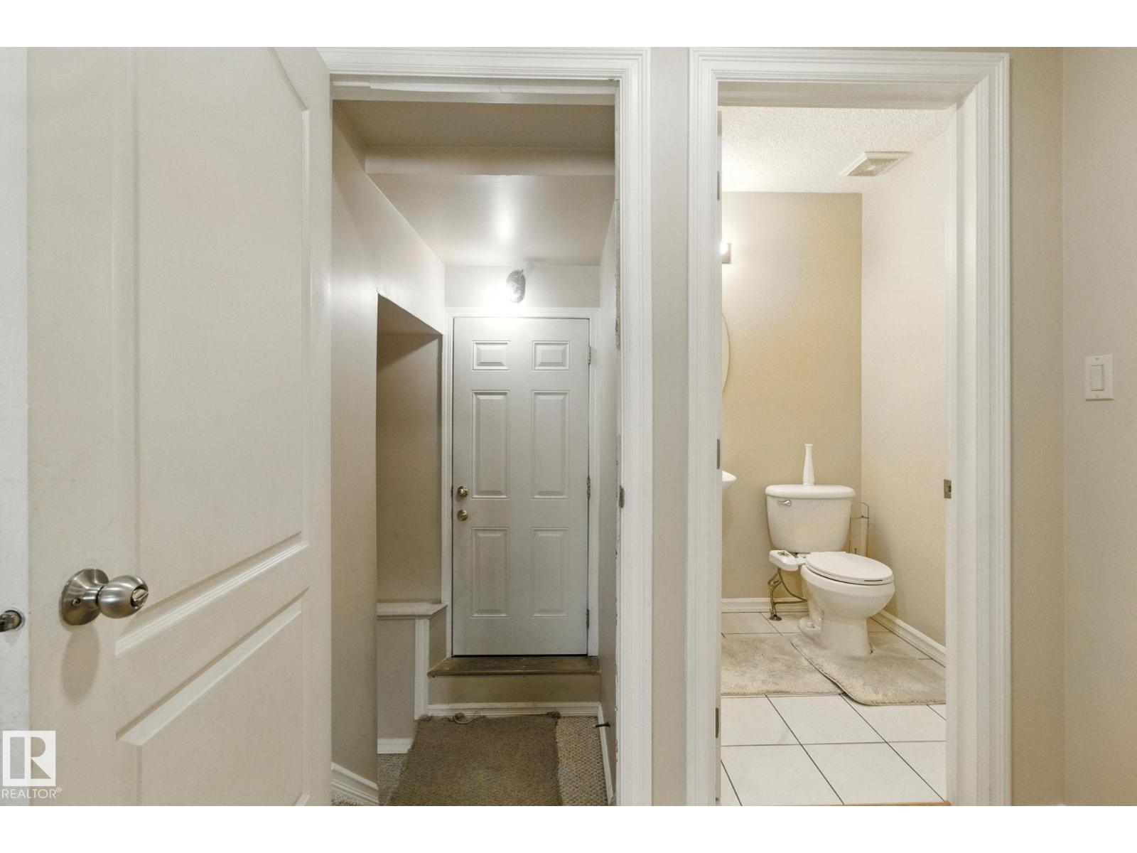 Photo 16 of 3368 24 Av Nw, Edmonton AB
