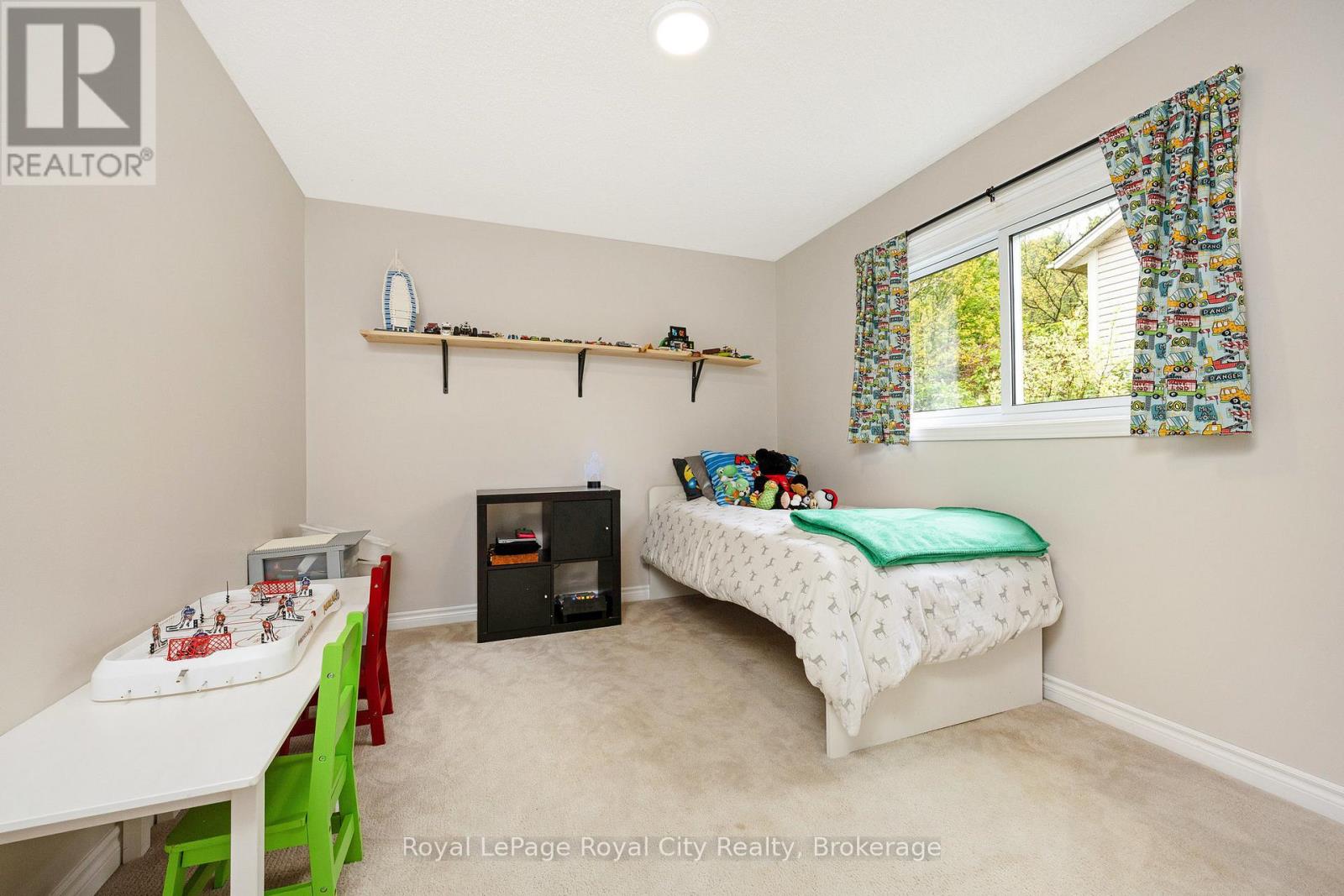 Photo 18 of 109 Maclennan Street, Guelph Eramosa ON