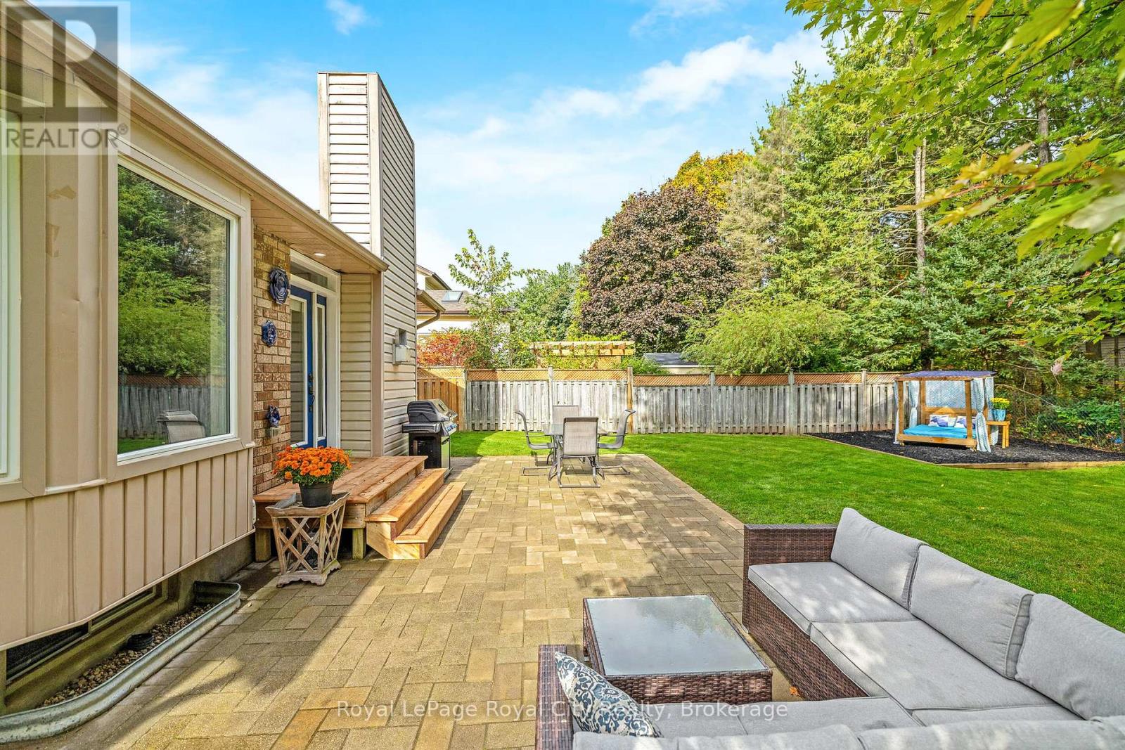 Photo 35 of 109 Maclennan Street, Guelph Eramosa ON
