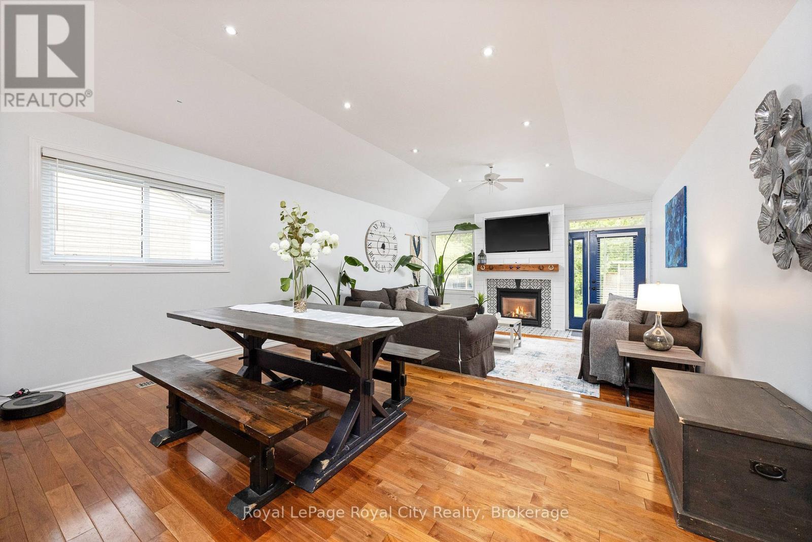 Photo 8 of 109 Maclennan Street, Guelph Eramosa ON