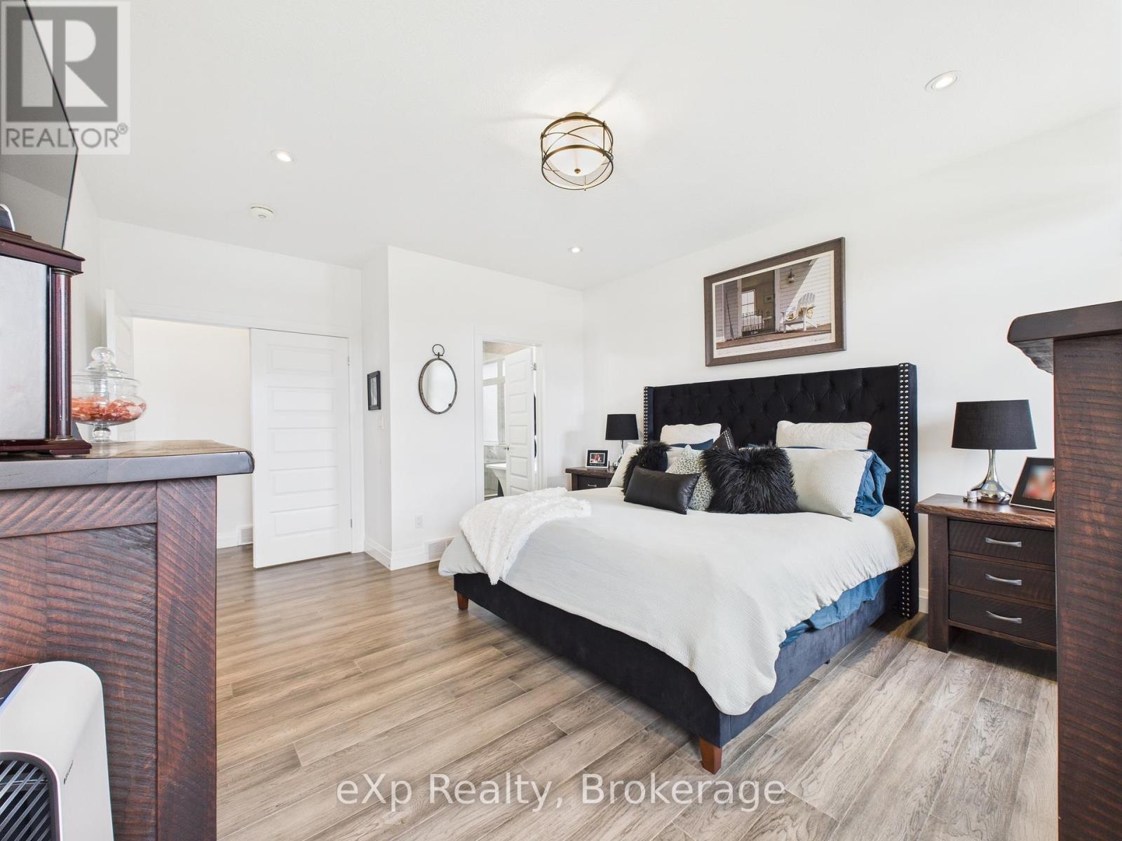 Photo 18 of 356 Devonshire Road, Saugeen Shores ON