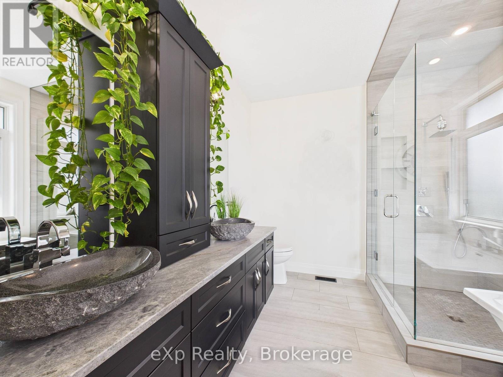 Photo 19 of 356 Devonshire Road, Saugeen Shores ON