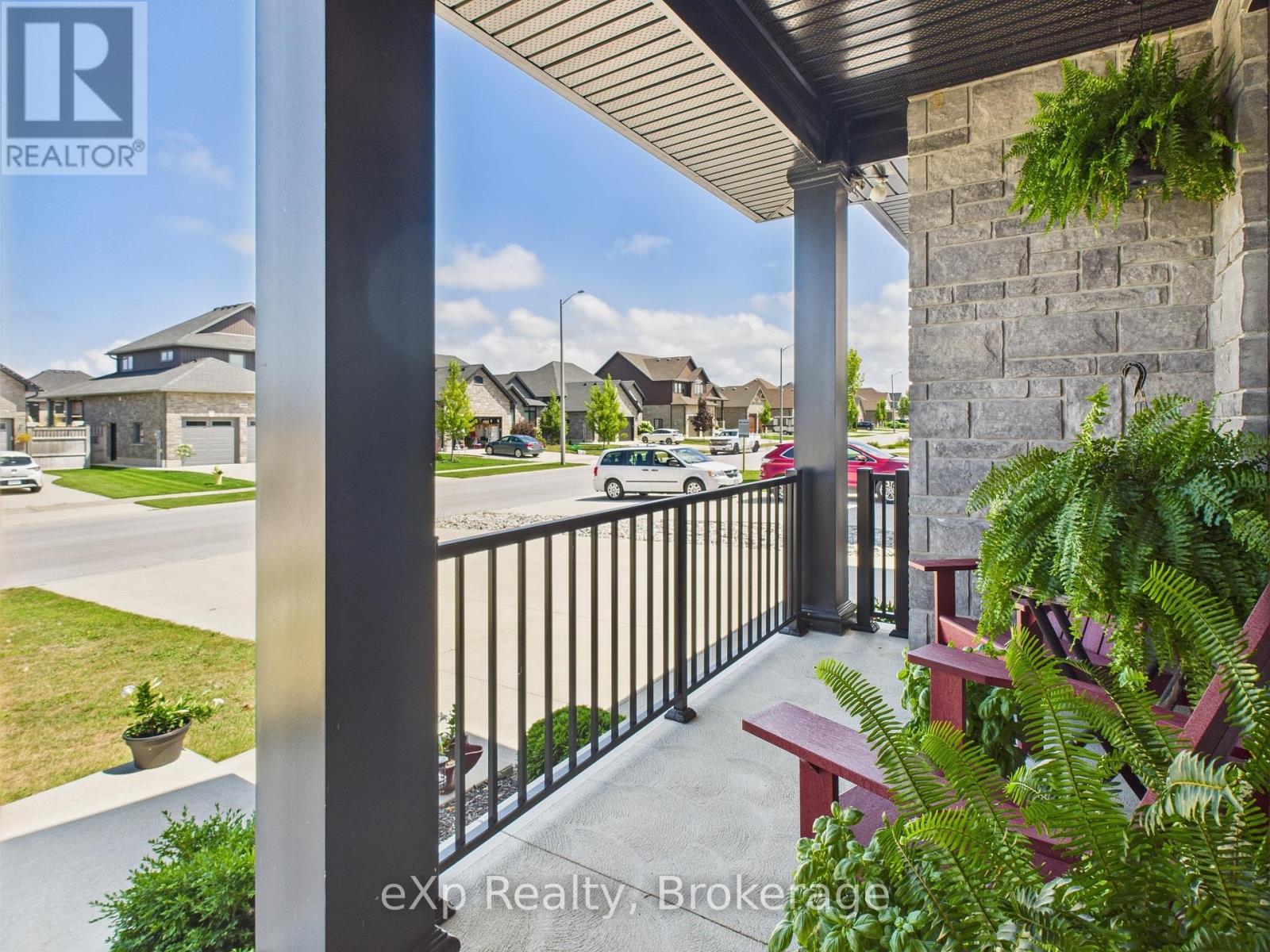 Photo 4 of 356 Devonshire Road, Saugeen Shores ON