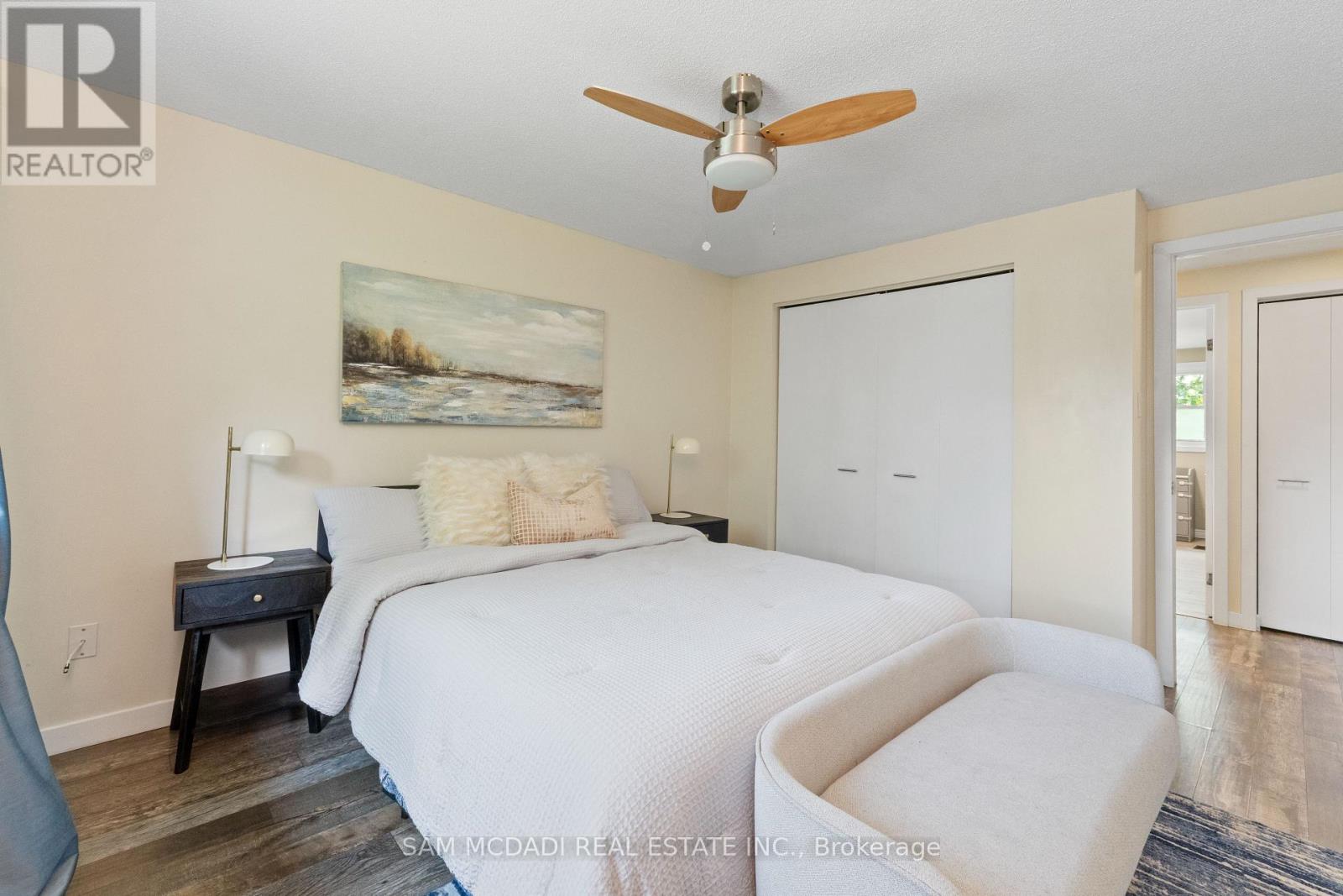 Photo 18 of 65 Edgemere Drive, Cambridge ON