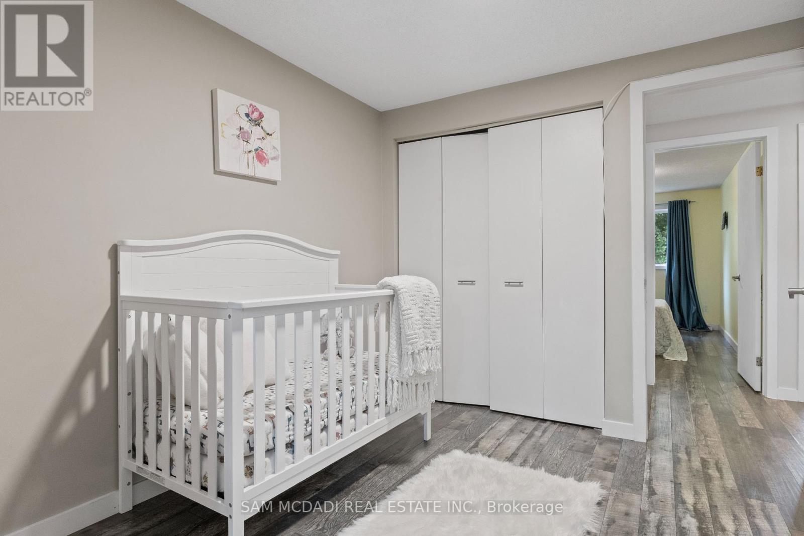Photo 24 of 65 Edgemere Drive, Cambridge ON