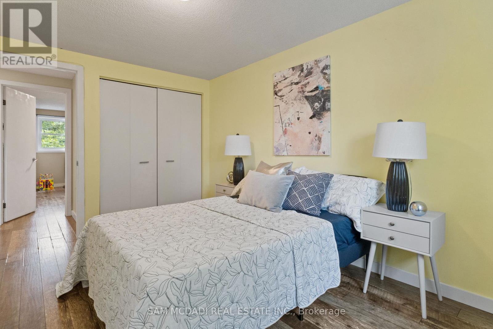 Photo 26 of 65 Edgemere Drive, Cambridge ON