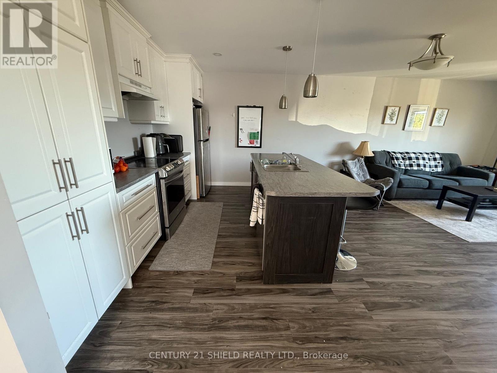 Photo 10 of 240 Glen Nora Drive, Cornwall ON
