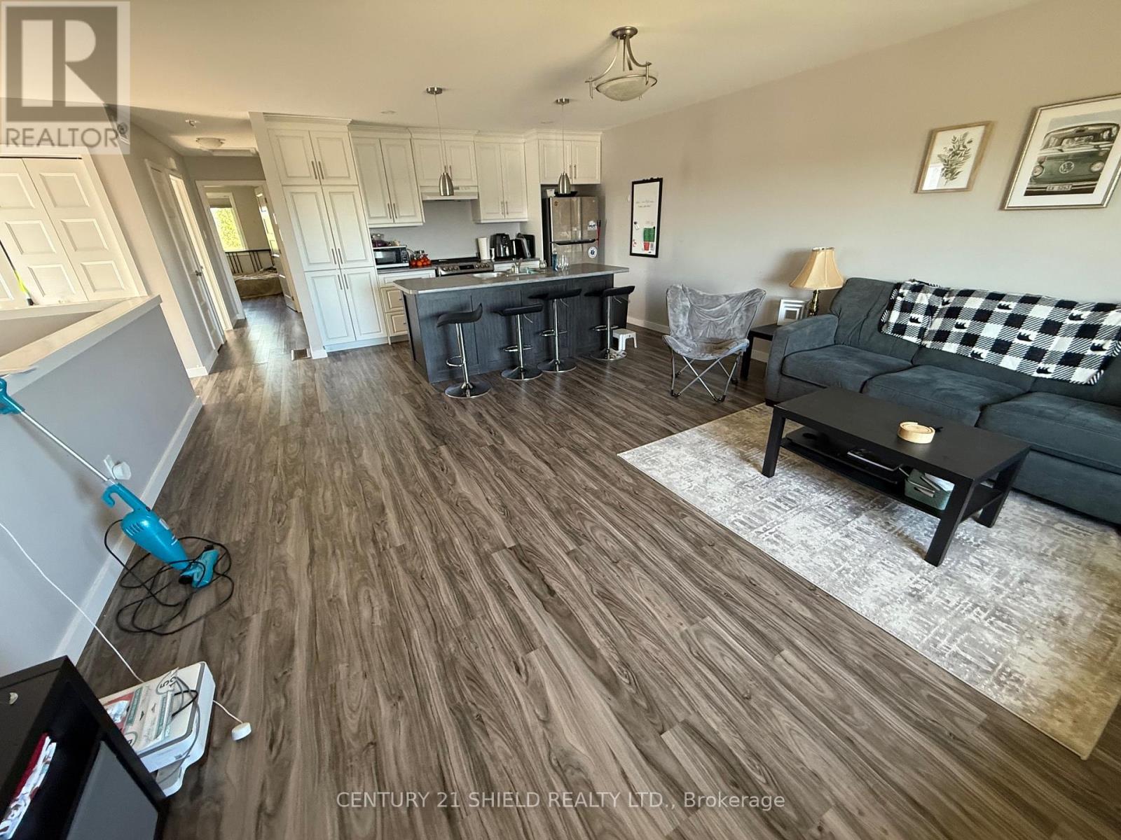 Photo 9 of 240 Glen Nora Drive, Cornwall ON