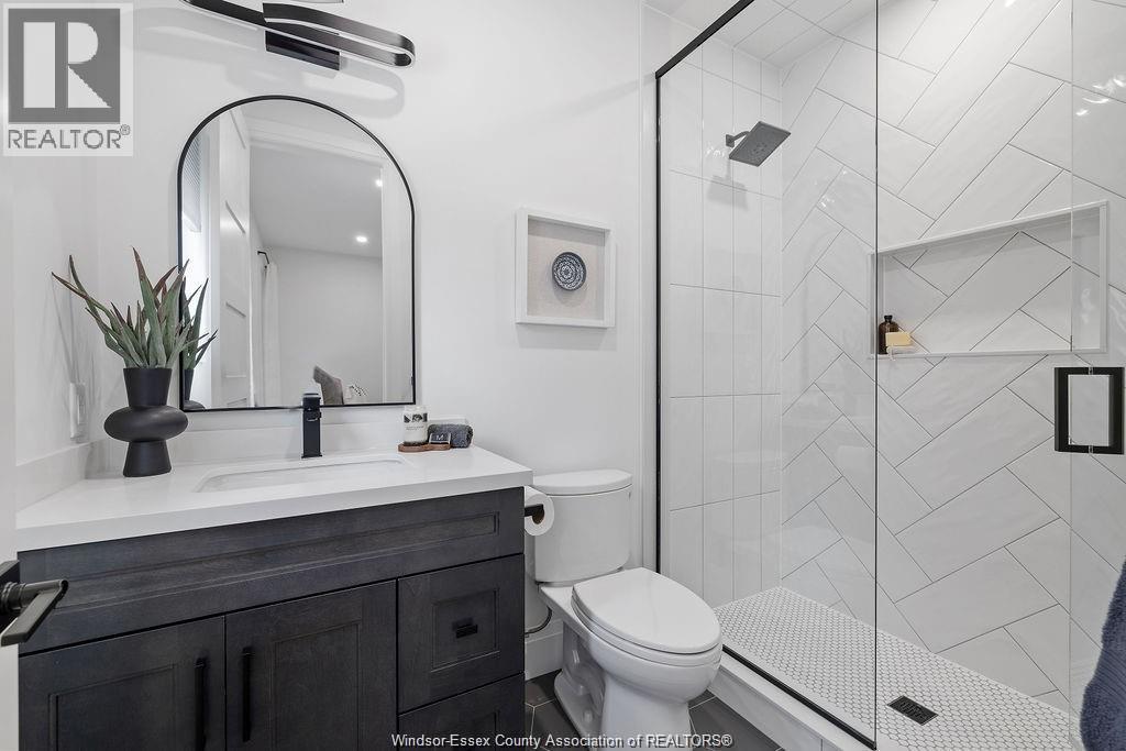 Photo 33 of 3850 Lasalle Woods Boulevard, Lasalle ON